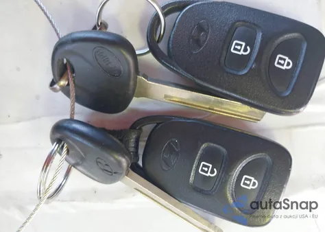 2013 Hyundai Accent Gls z USA, uszkodzony, nr VIN KMHCT4AE0DU521736